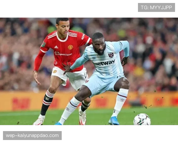 曼联争四形势出现阶段性变化，竞争格局持续趋于紧张